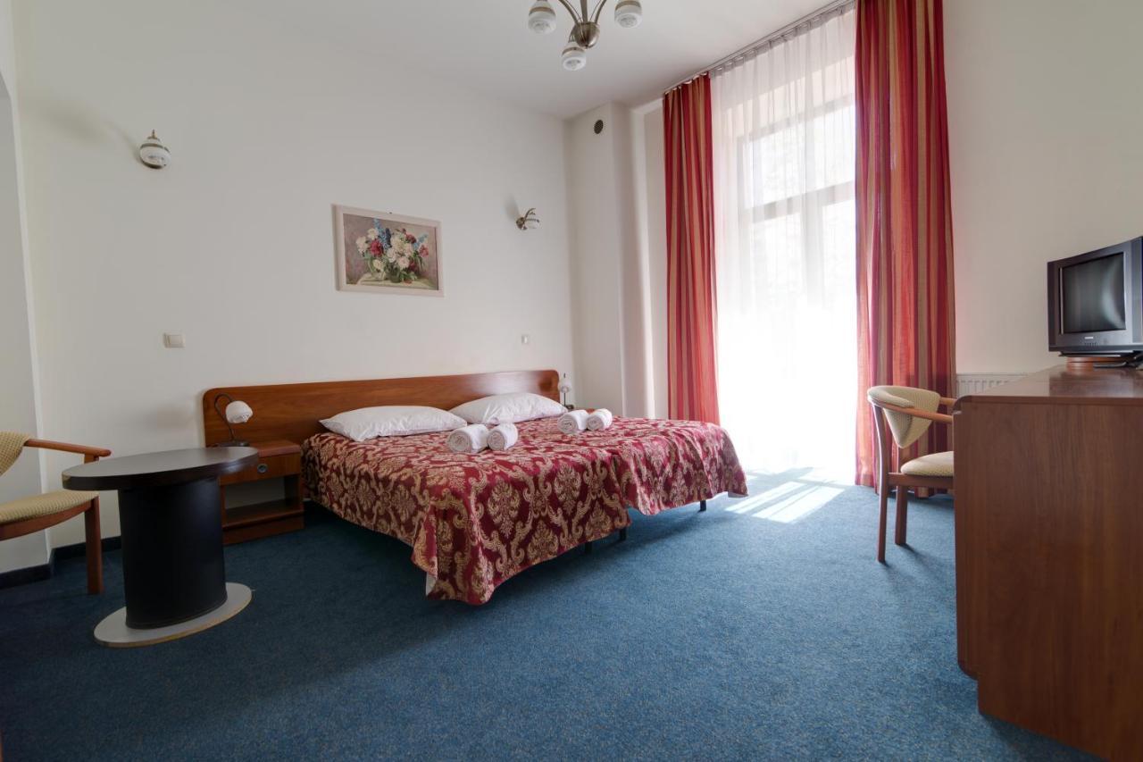 Renesans Апартаменти *